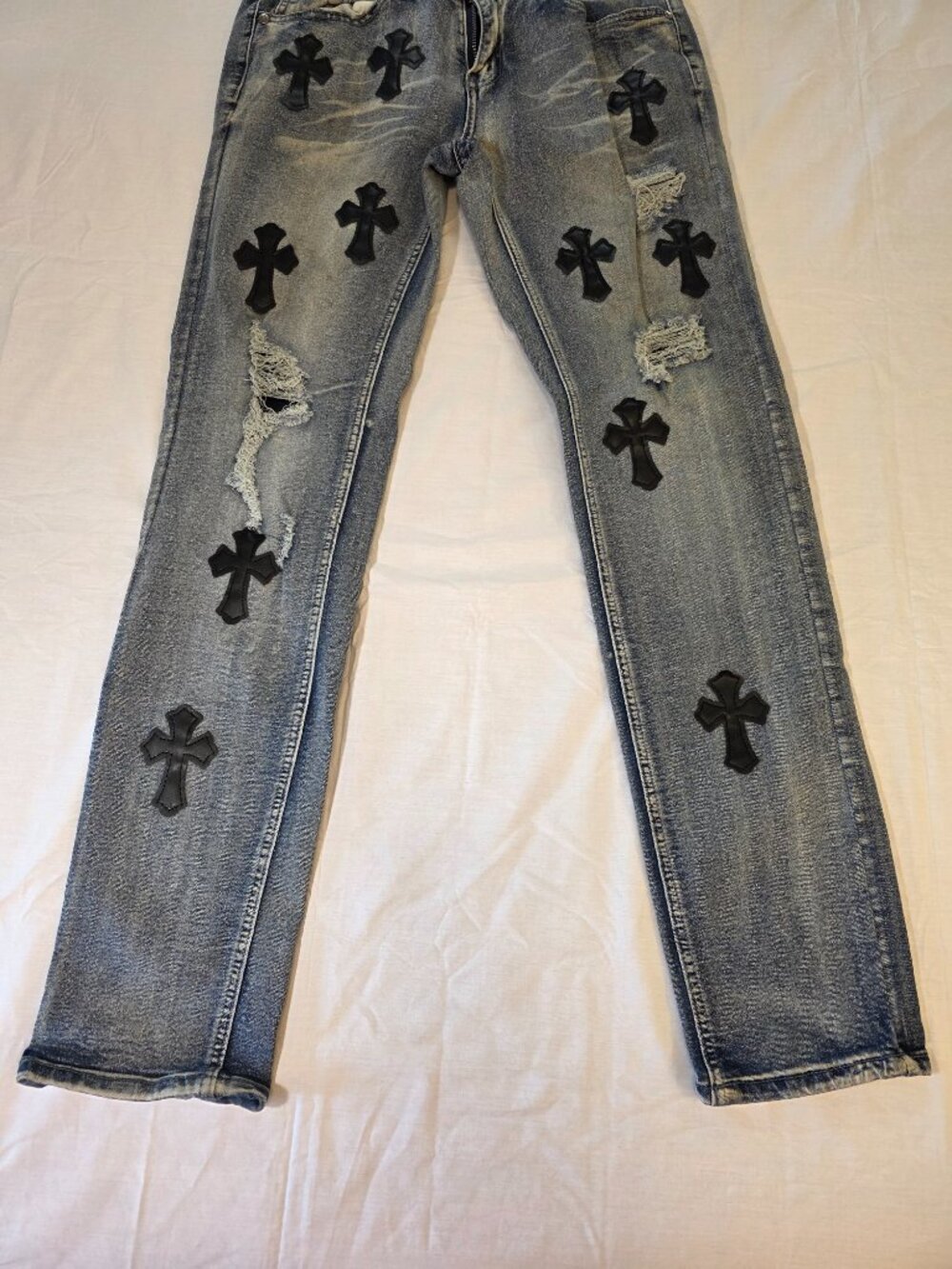 ZCL Men's Distressed Cross Patch Denim Jeans Light Wash Blue Size 30 Streetwear - Picture 3 of 16